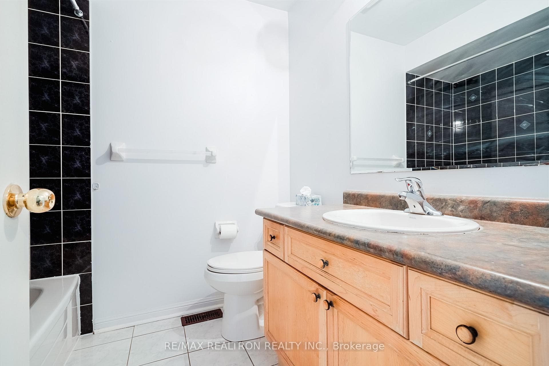 19 Coyote Crescent photo 23