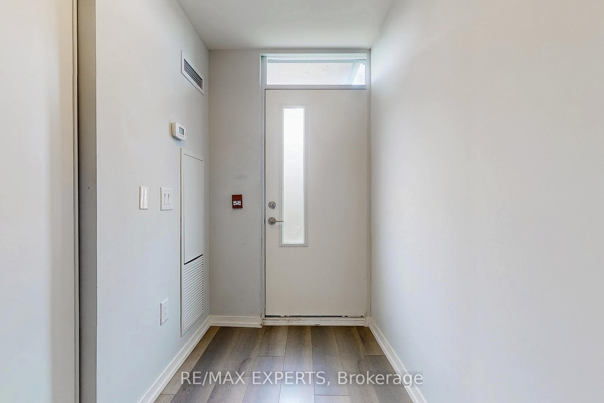 3237 Bayview Avenue Unit 104 photo 17