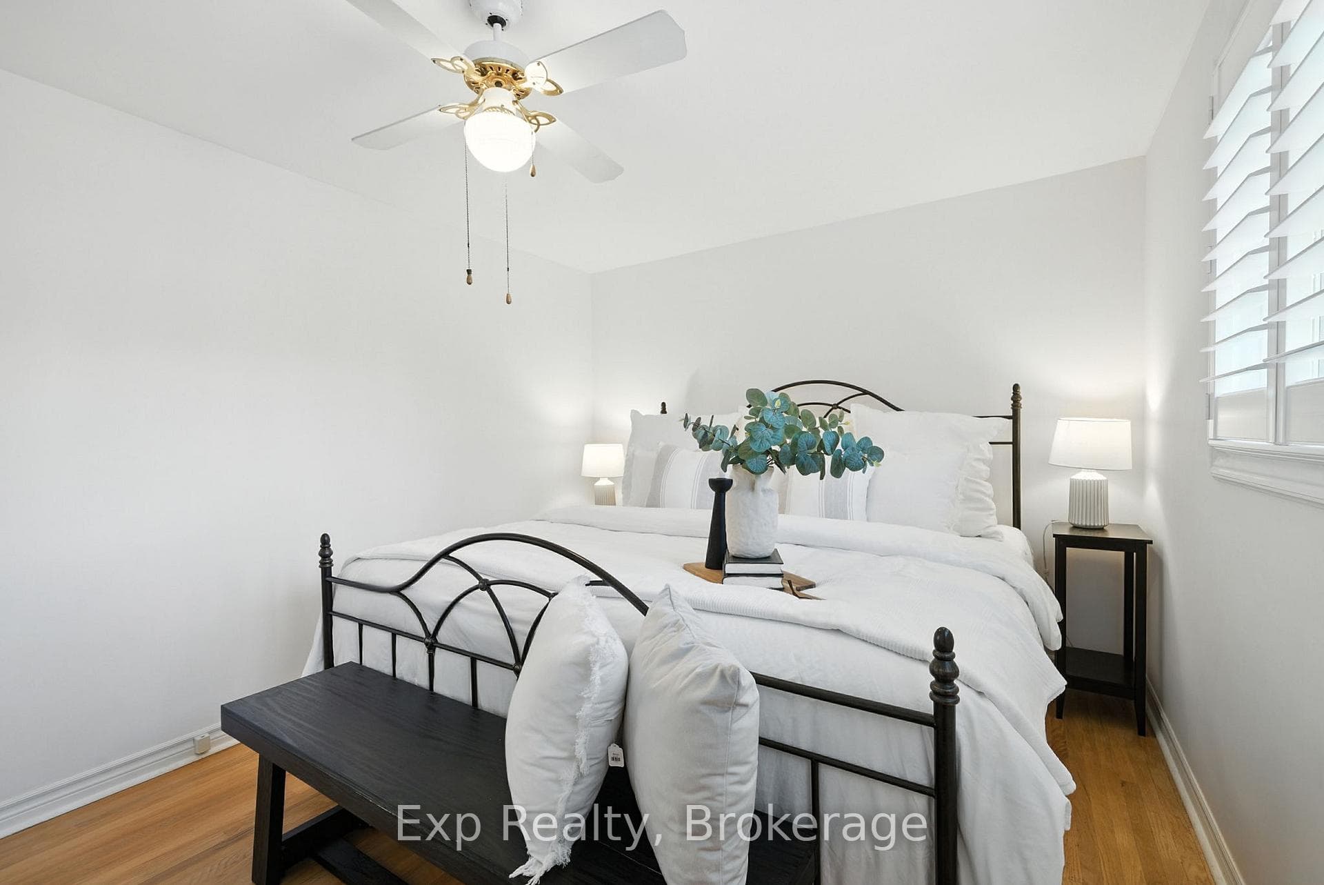 52 Bayview Crescent photo 19