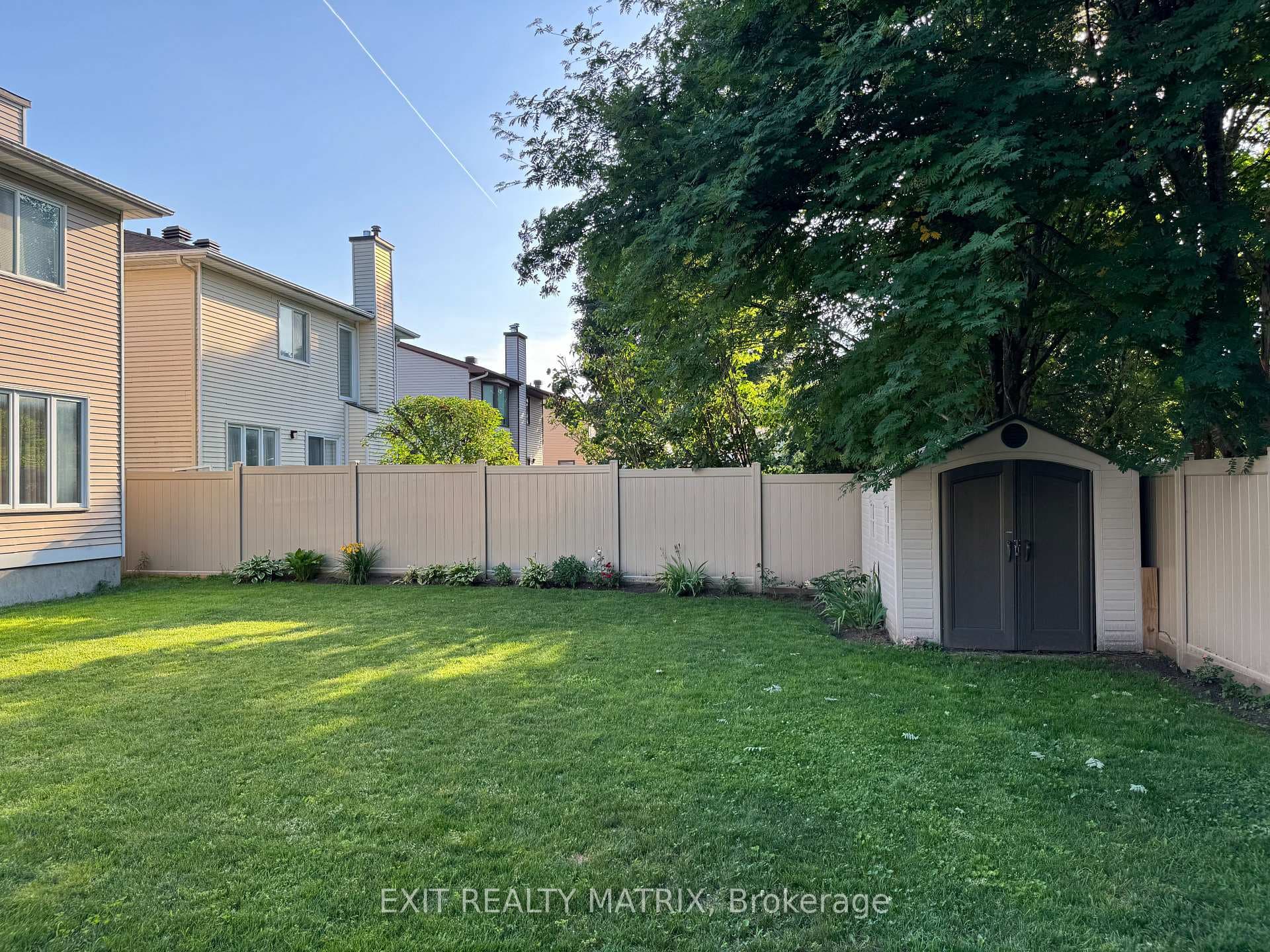 5968 Meadowglen Drive photo 26