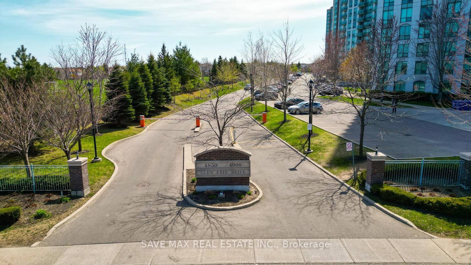 4900 Glen Erin Drive Unit 1801 photo 44