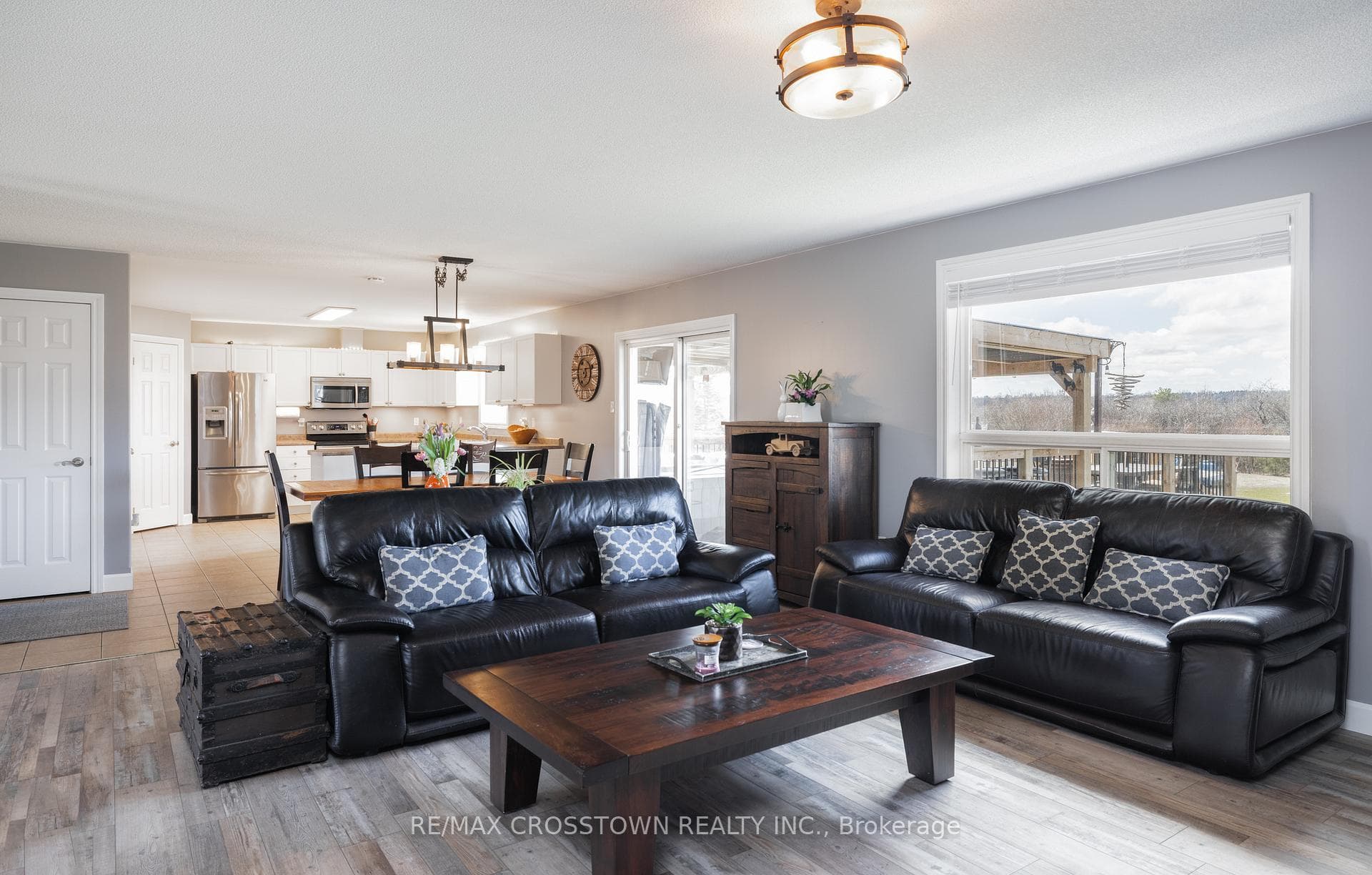 76 O'Neill Circle photo 10
