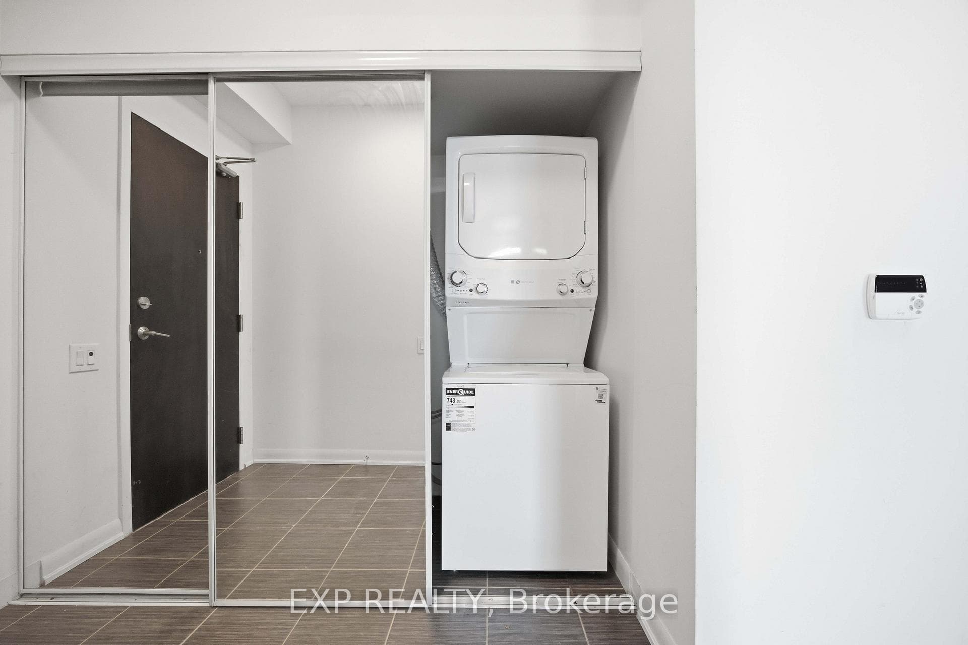 17 Anndale Drive Unit Ph210 photo 10