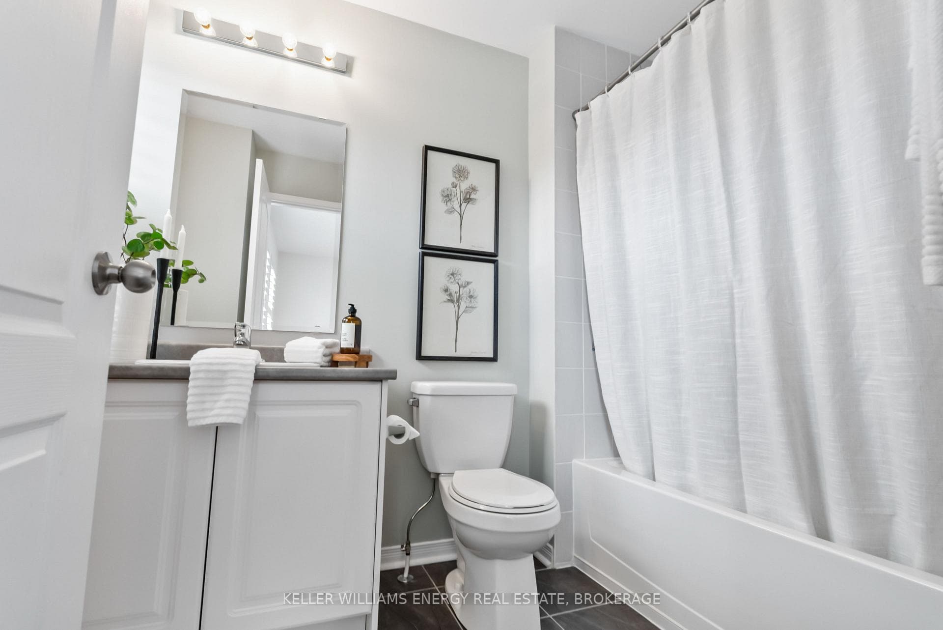 196 Kenneth Cole Drive photo 33