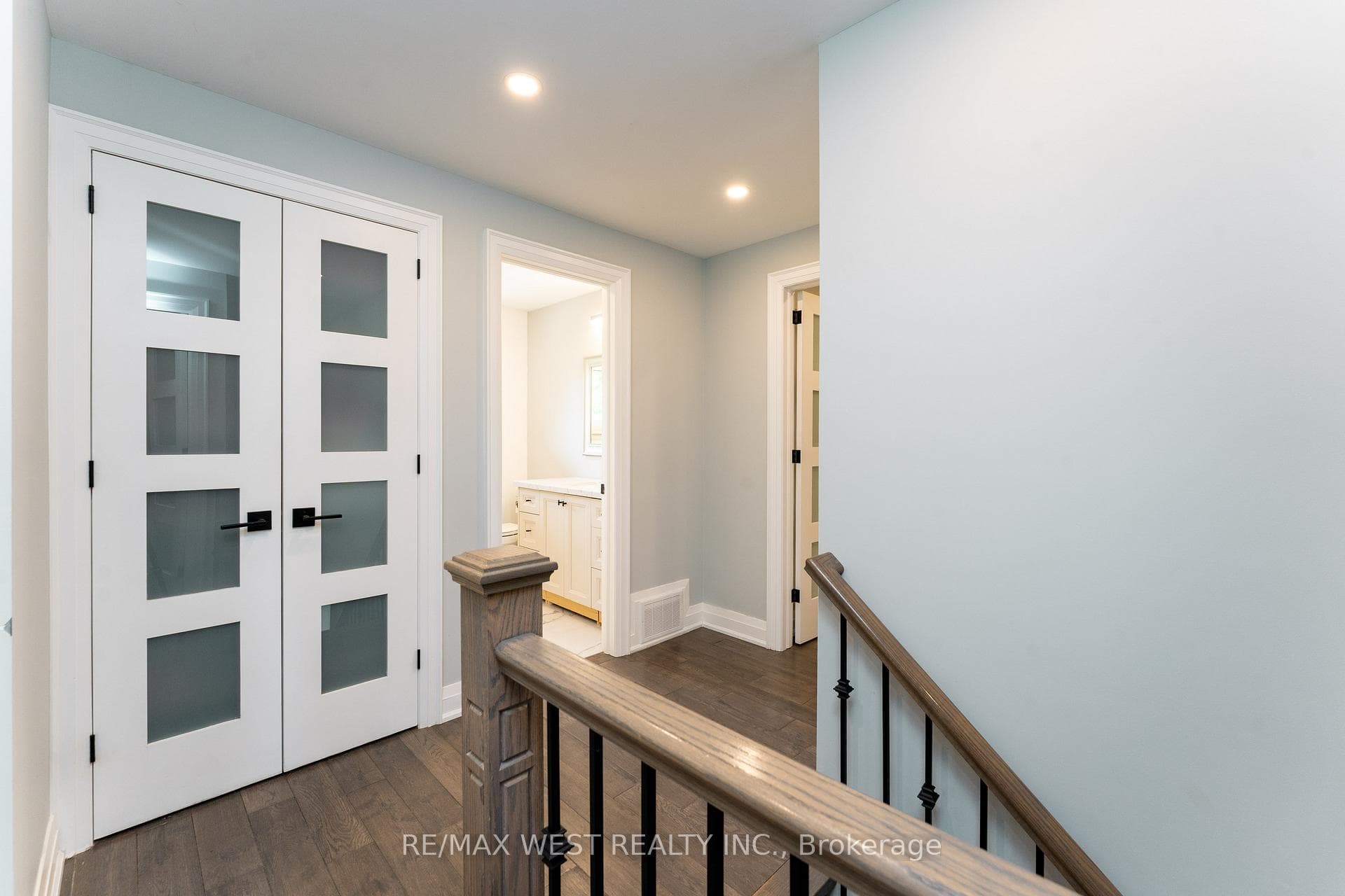 139 Redgrave Drive photo 11