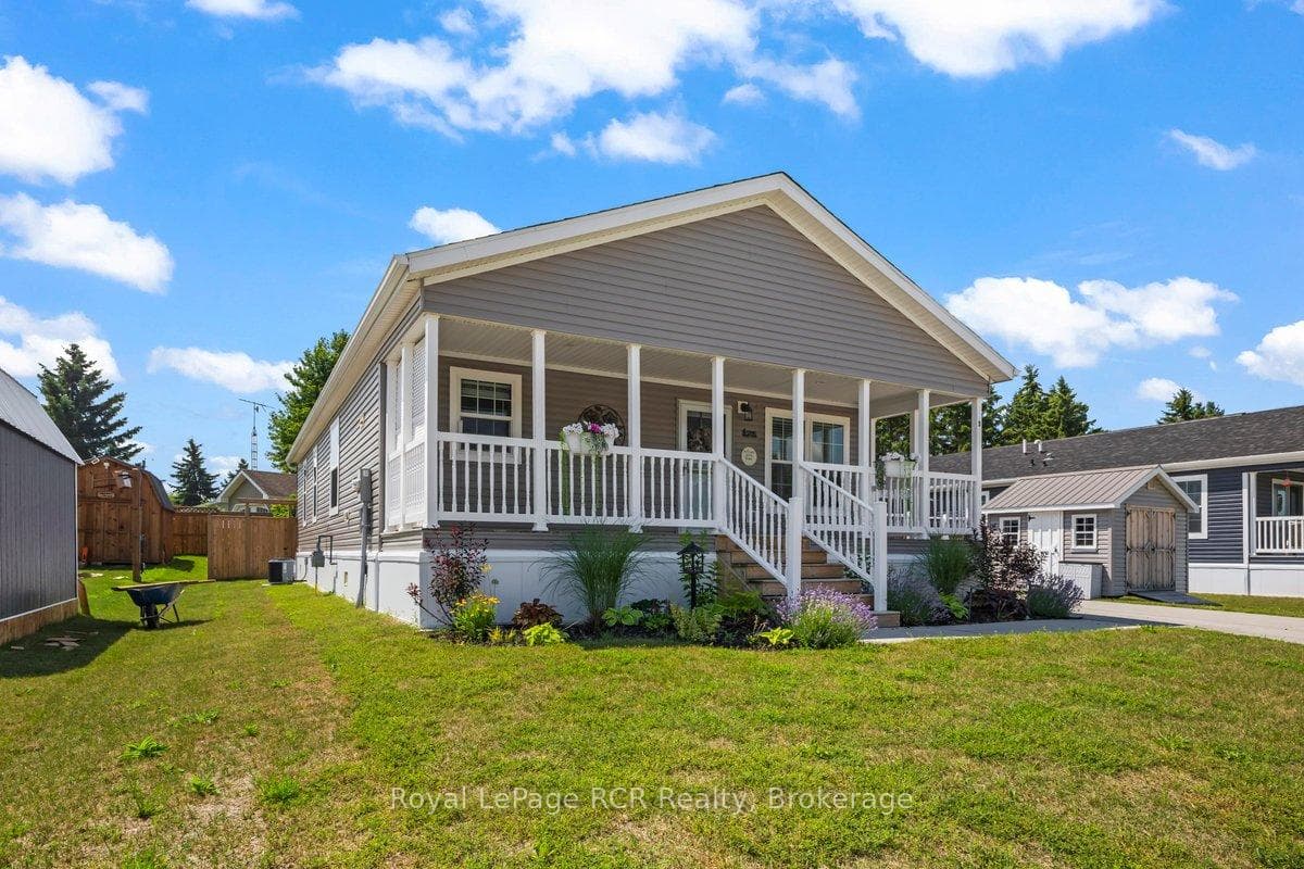 206 Spruce Drive photo 2