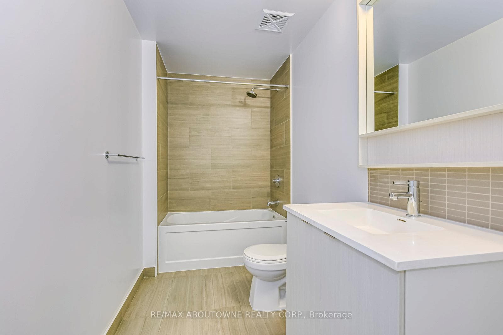 2560 Eglinton Avenue Unit Th101 photo 30