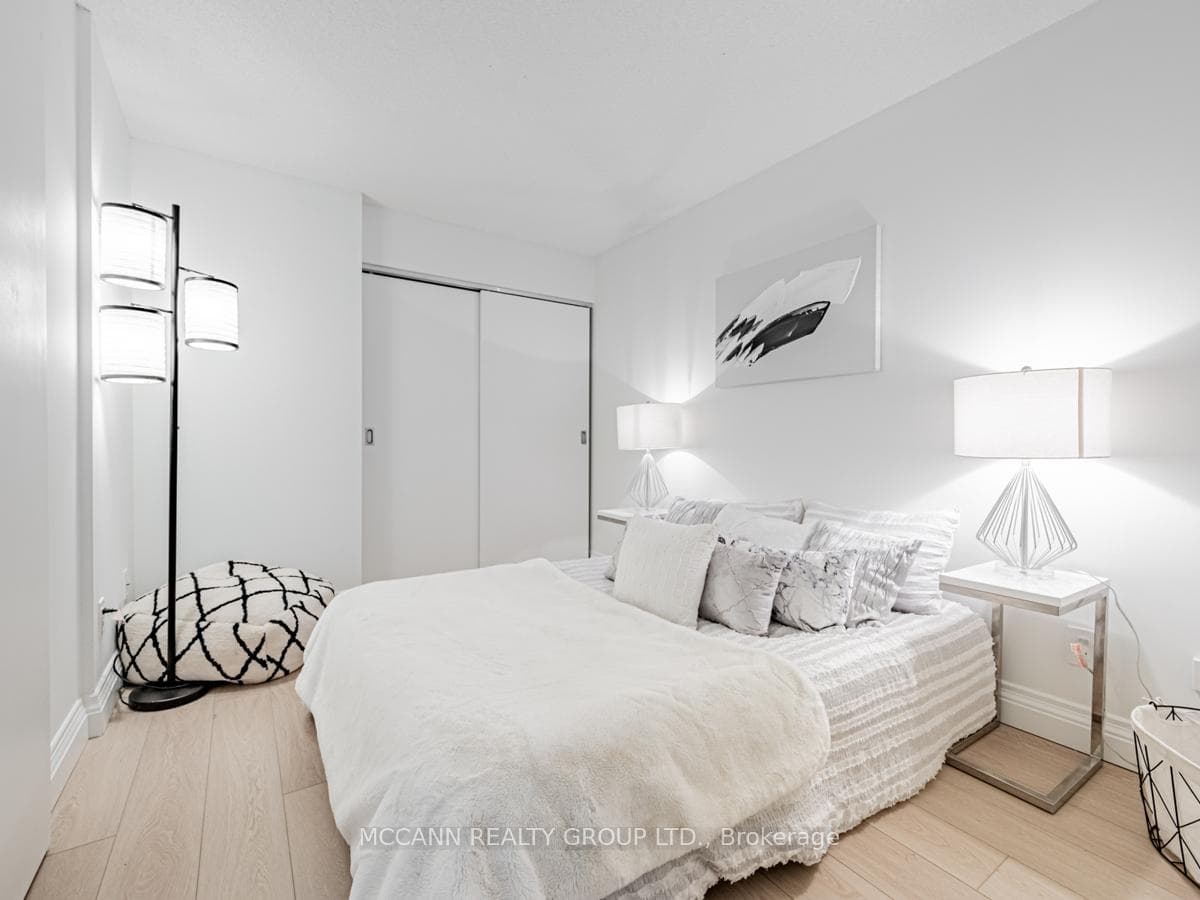 75 Dalhousie Street Unit 705 photo 16