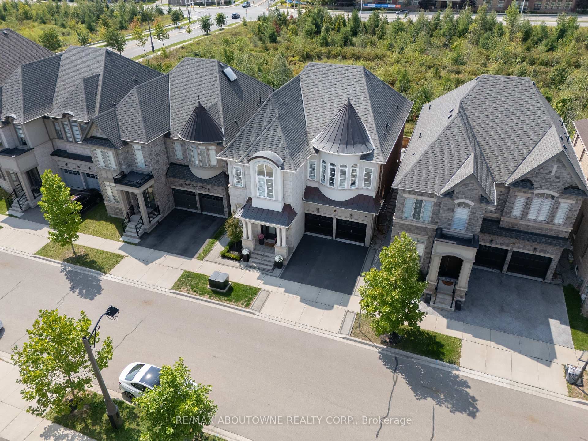 3100 Daniel Way photo 1