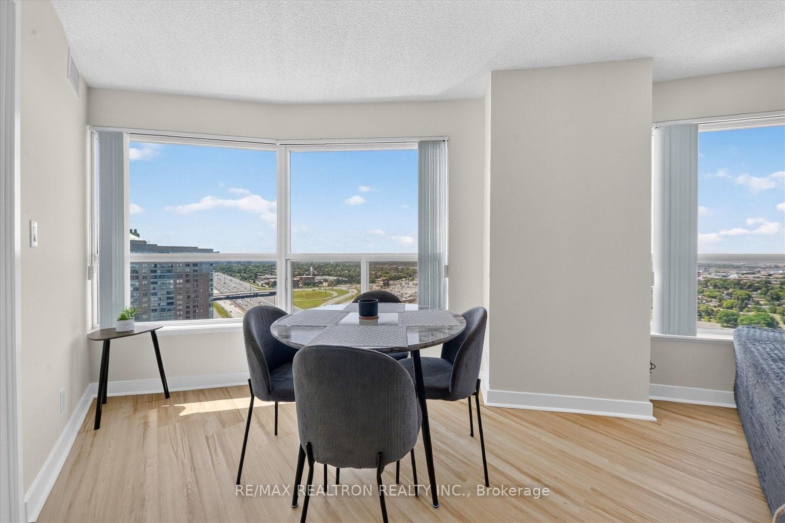 36 Lee Centre Drive Unit 3111 photo 11