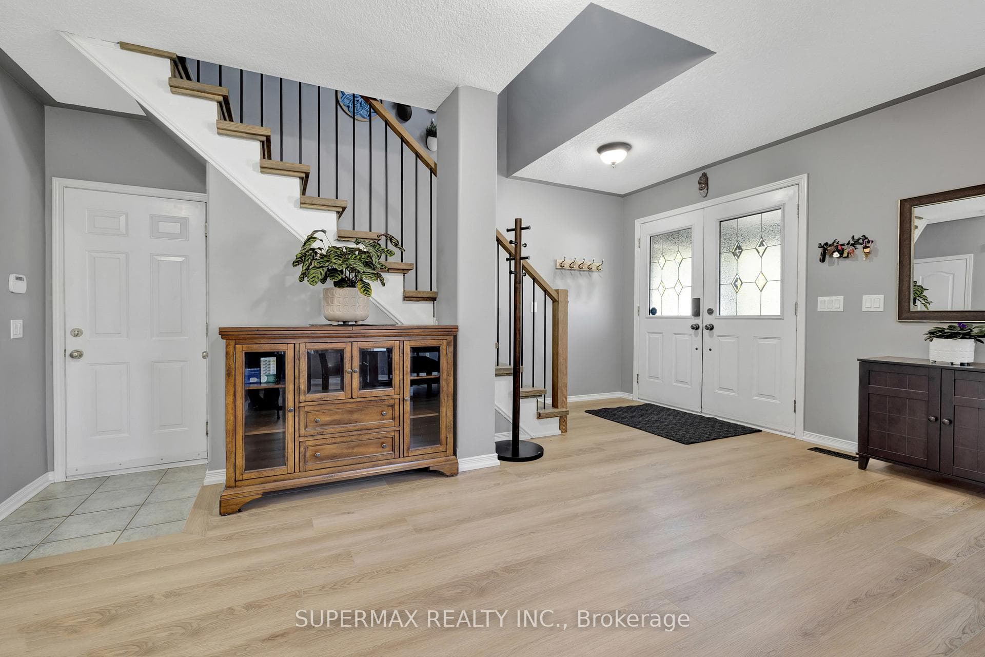 46 SHAW VALLEY Drive photo 12