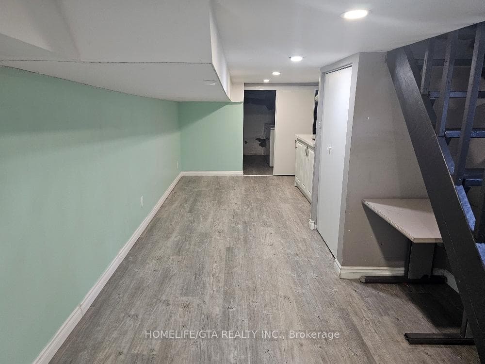 23 Albany Street Unit 1 photo 18