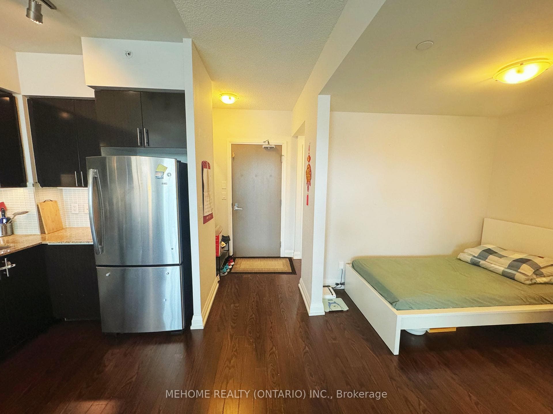 7167 Yonge Street Unit 201 photo 8