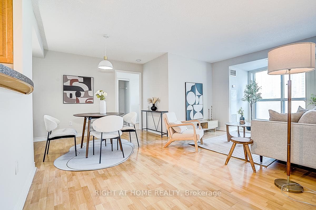7 Lorraine Drive Unit 301 photo 28