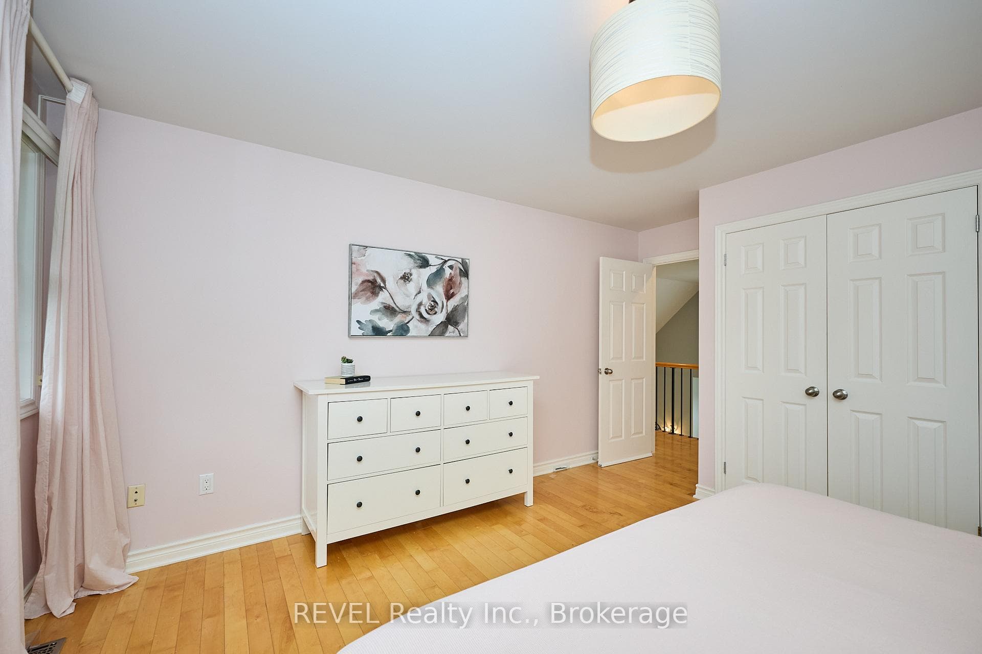 717 Metler Road photo 35