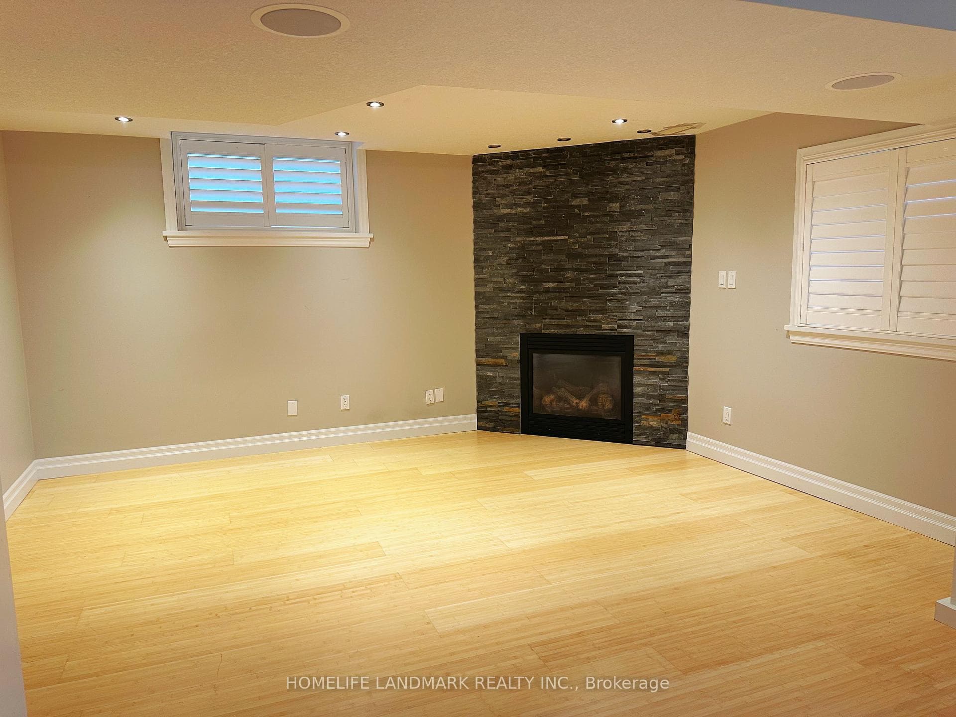 388 Berryhill Drive photo 16