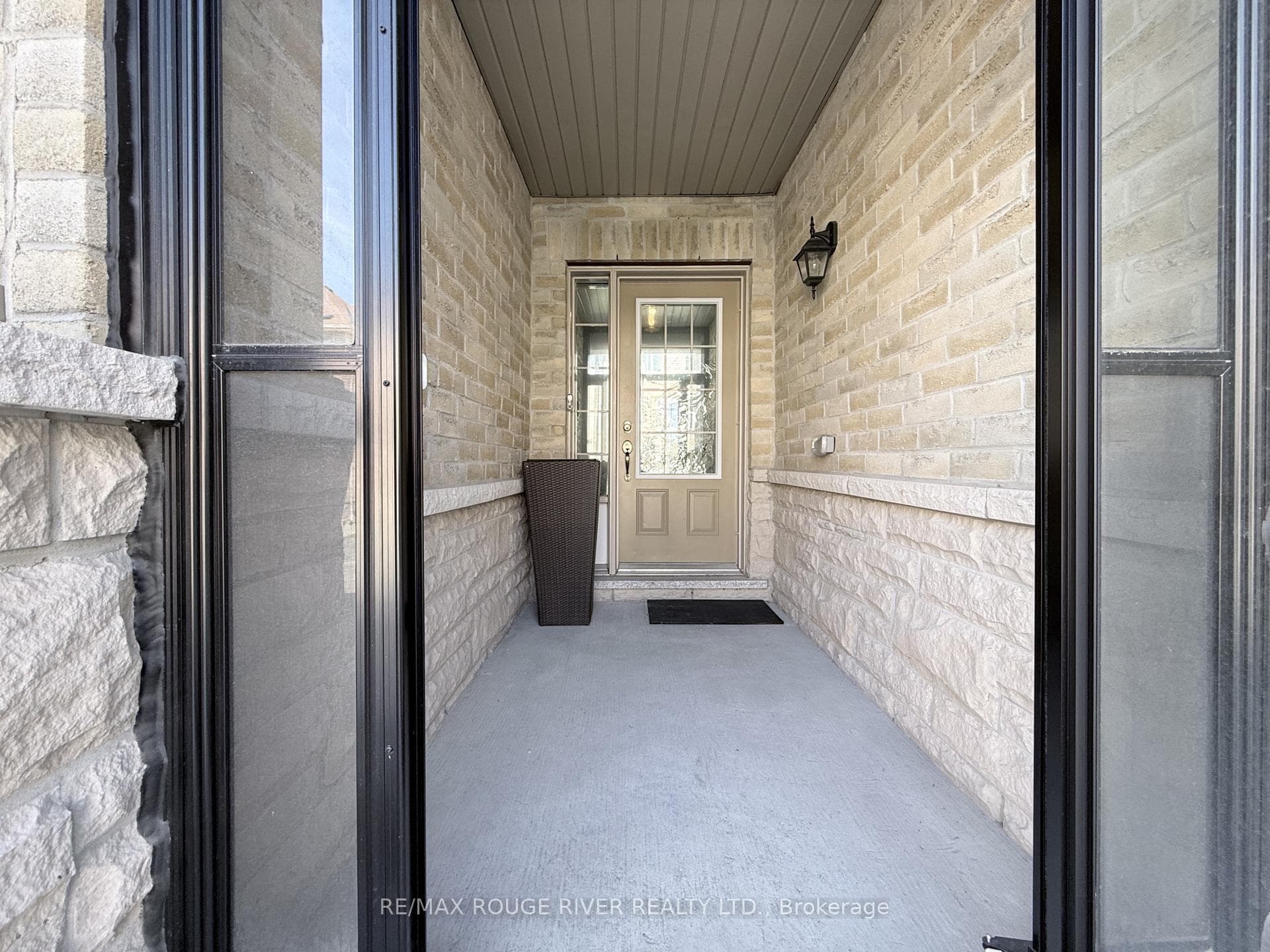 906 Audley Road photo 3