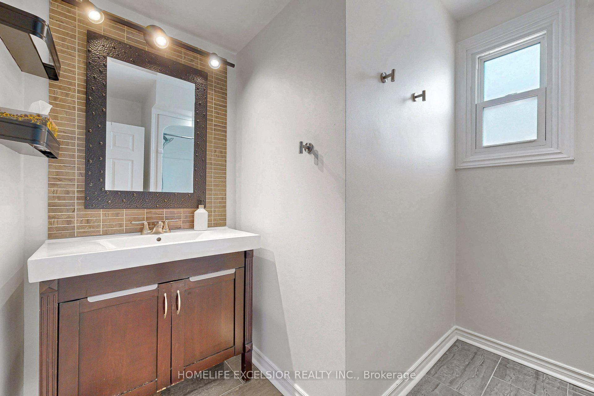 4 Albert Street photo 15