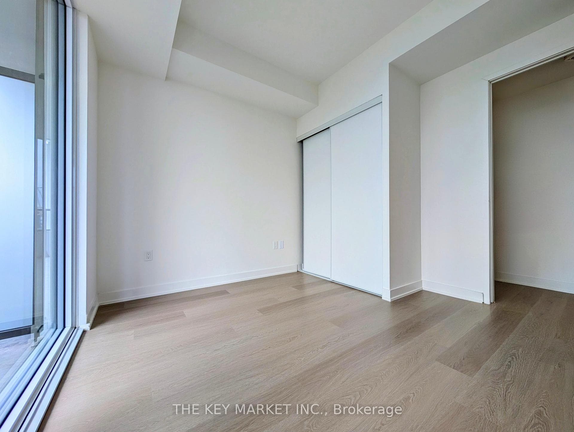 448 Burnhamthorpe Road Unit 4610 photo 18