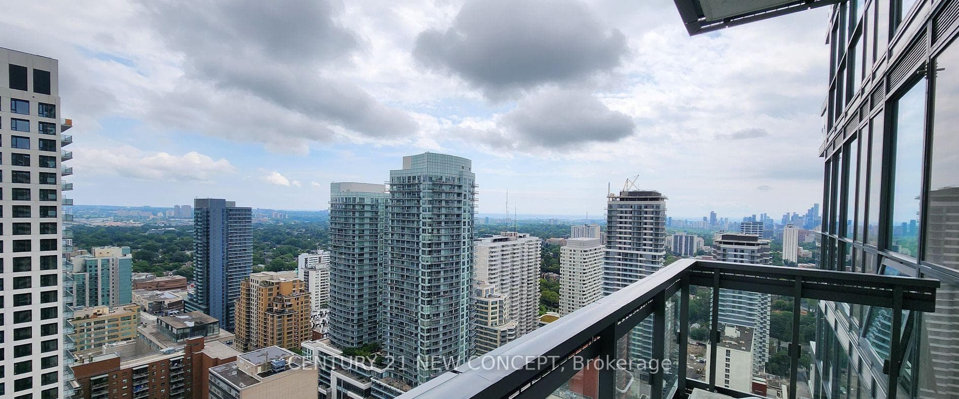 39 Roehampton Avenue Unit 3002 photo 12