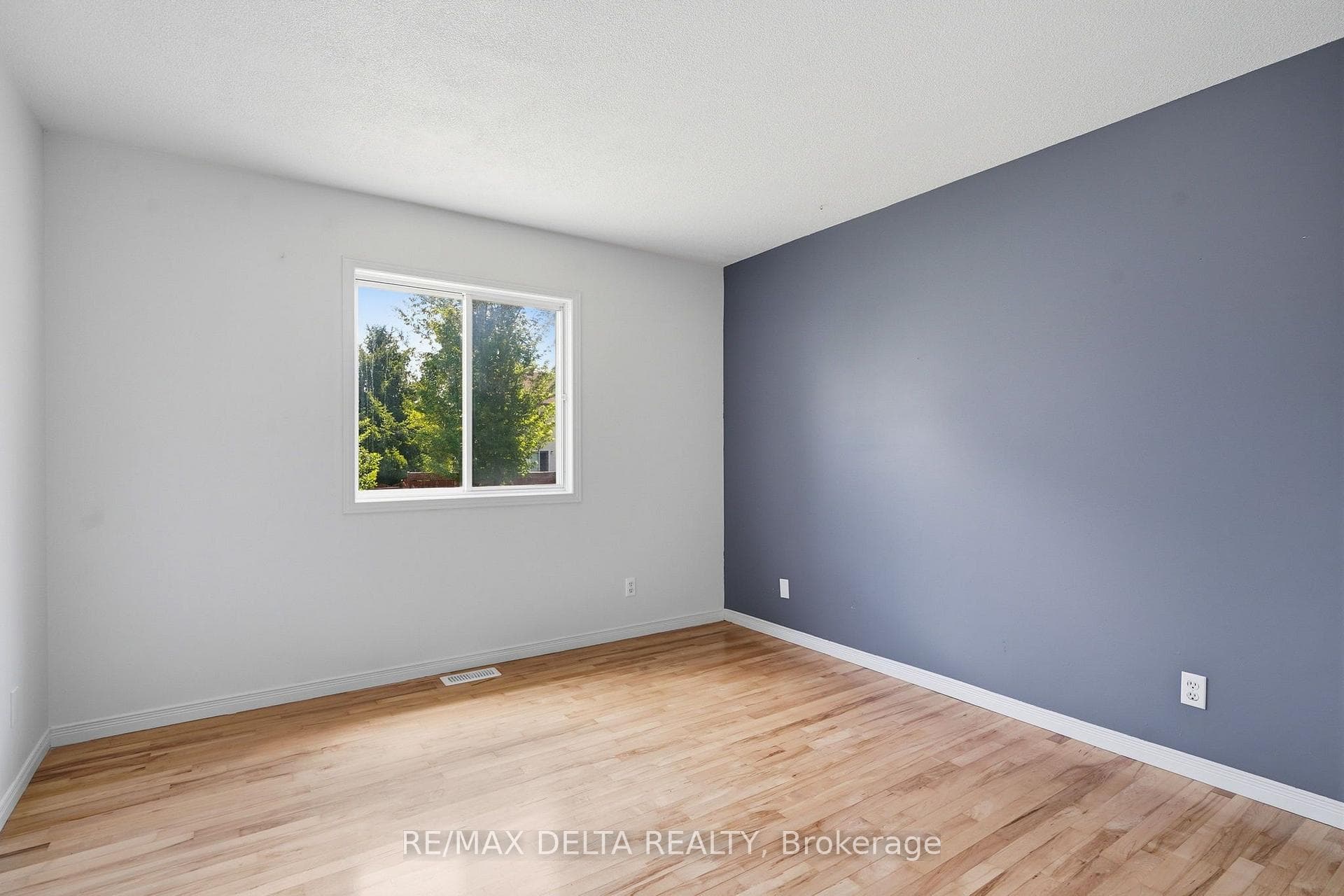 687 Ste-Marie Street photo 17