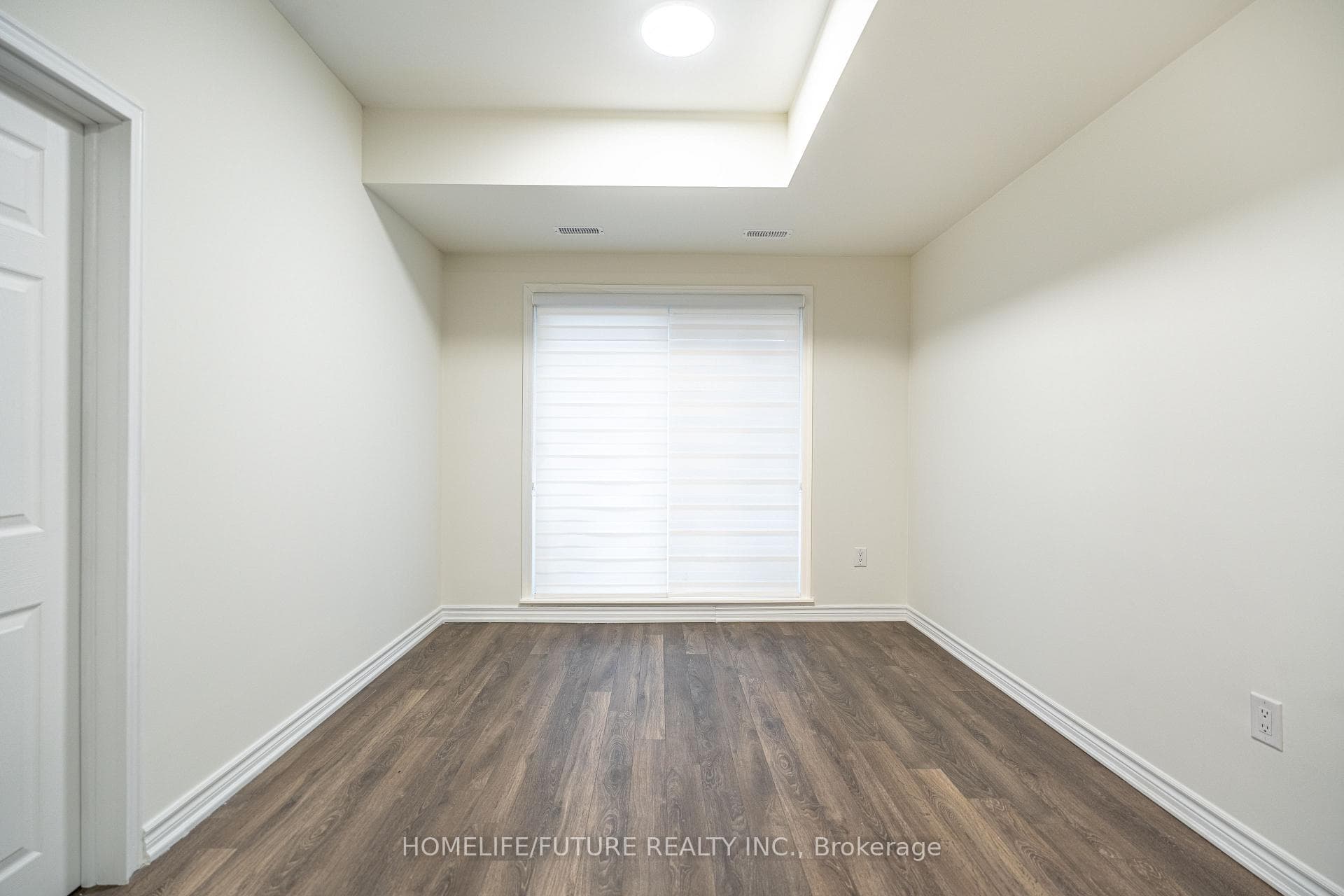 2791 Eglinton Avenue Unit 535 photo 6