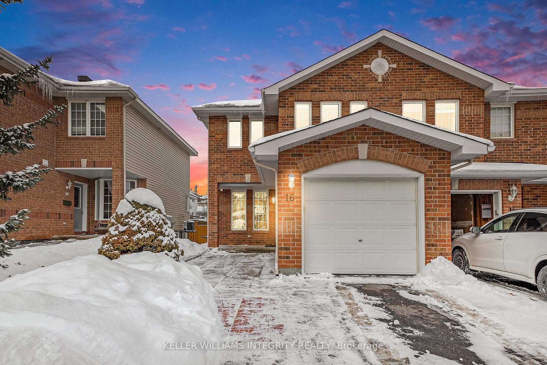 16 Woliston Crescent photo 1