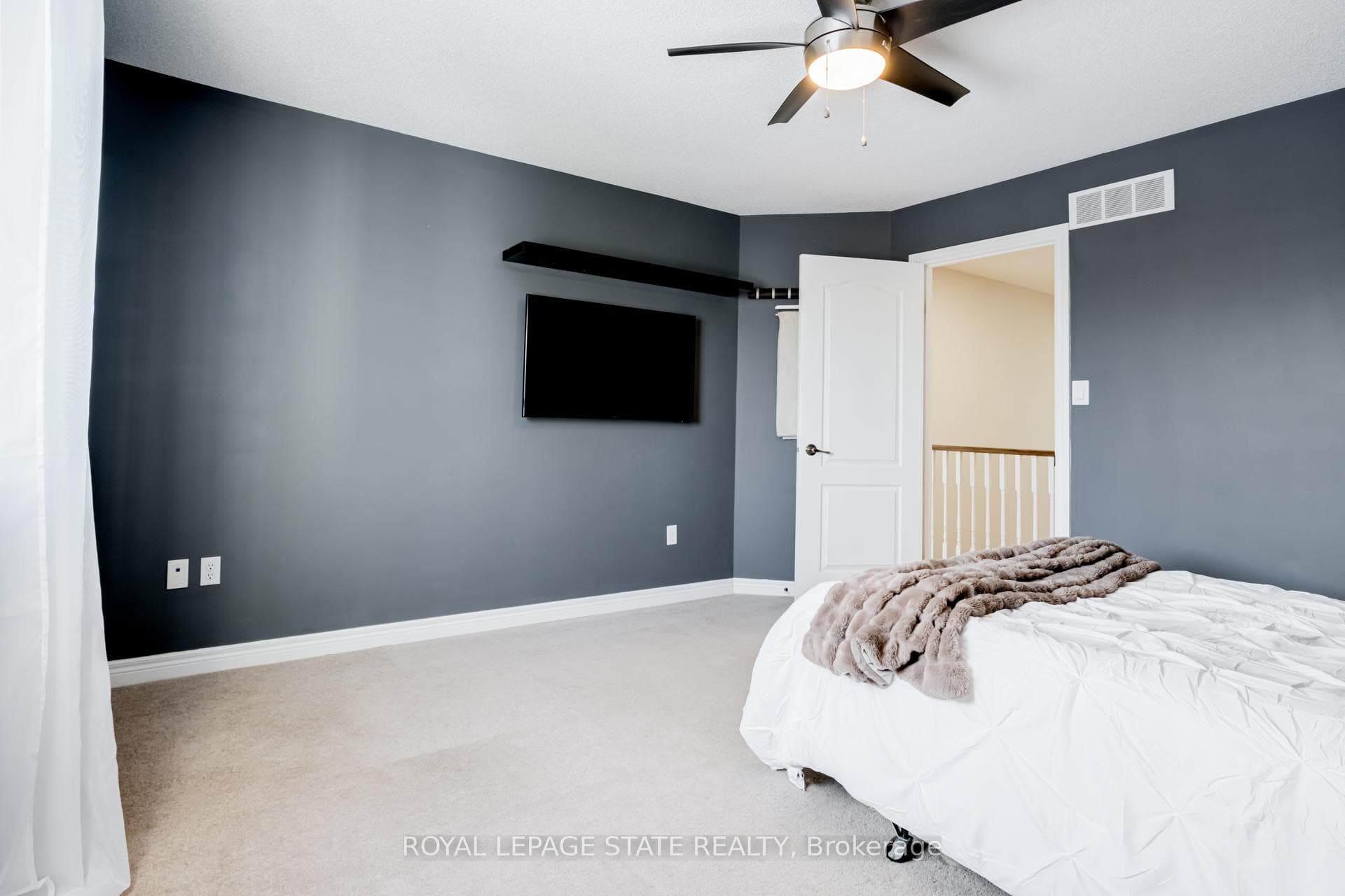 114 Armour Crescent photo 31