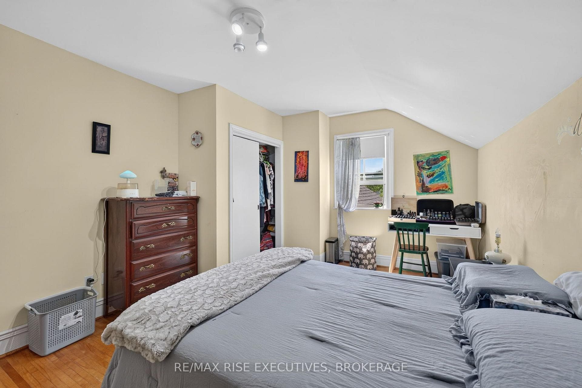 186 Bridge Street photo 22
