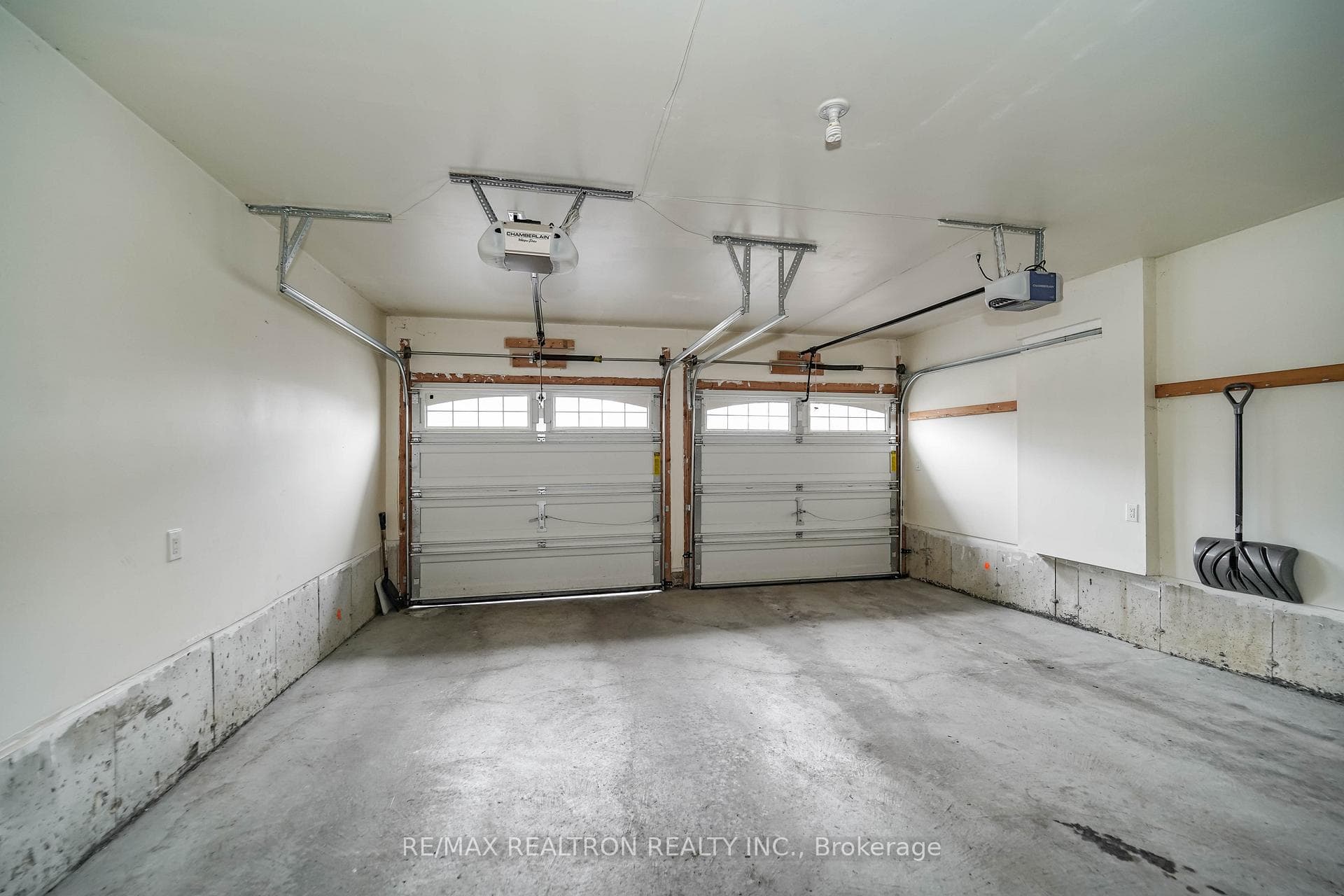 18 Corduroy Road photo 39