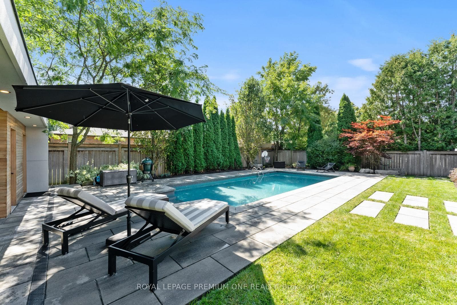 49 Norman Drive photo 42