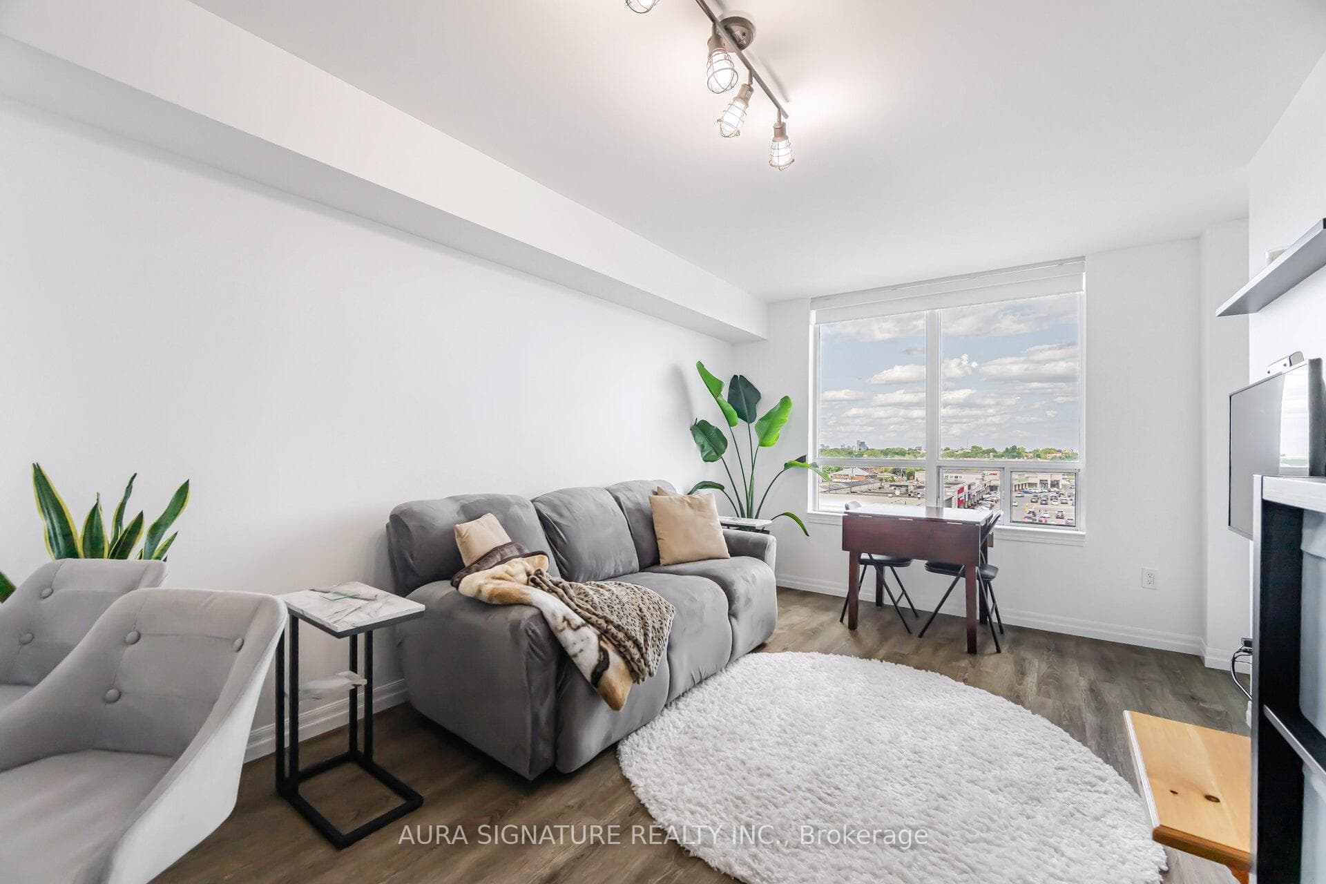 2772 Keele Street Unit 706 photo 16