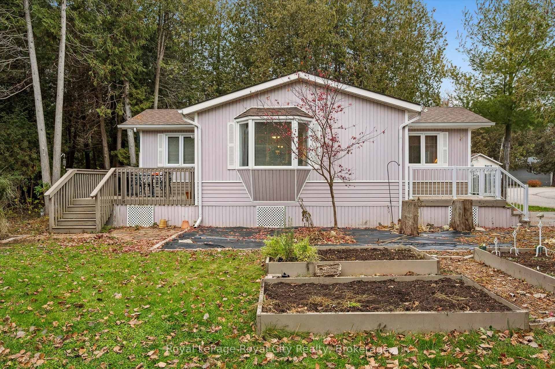 10 Spruce Avenue photo 4