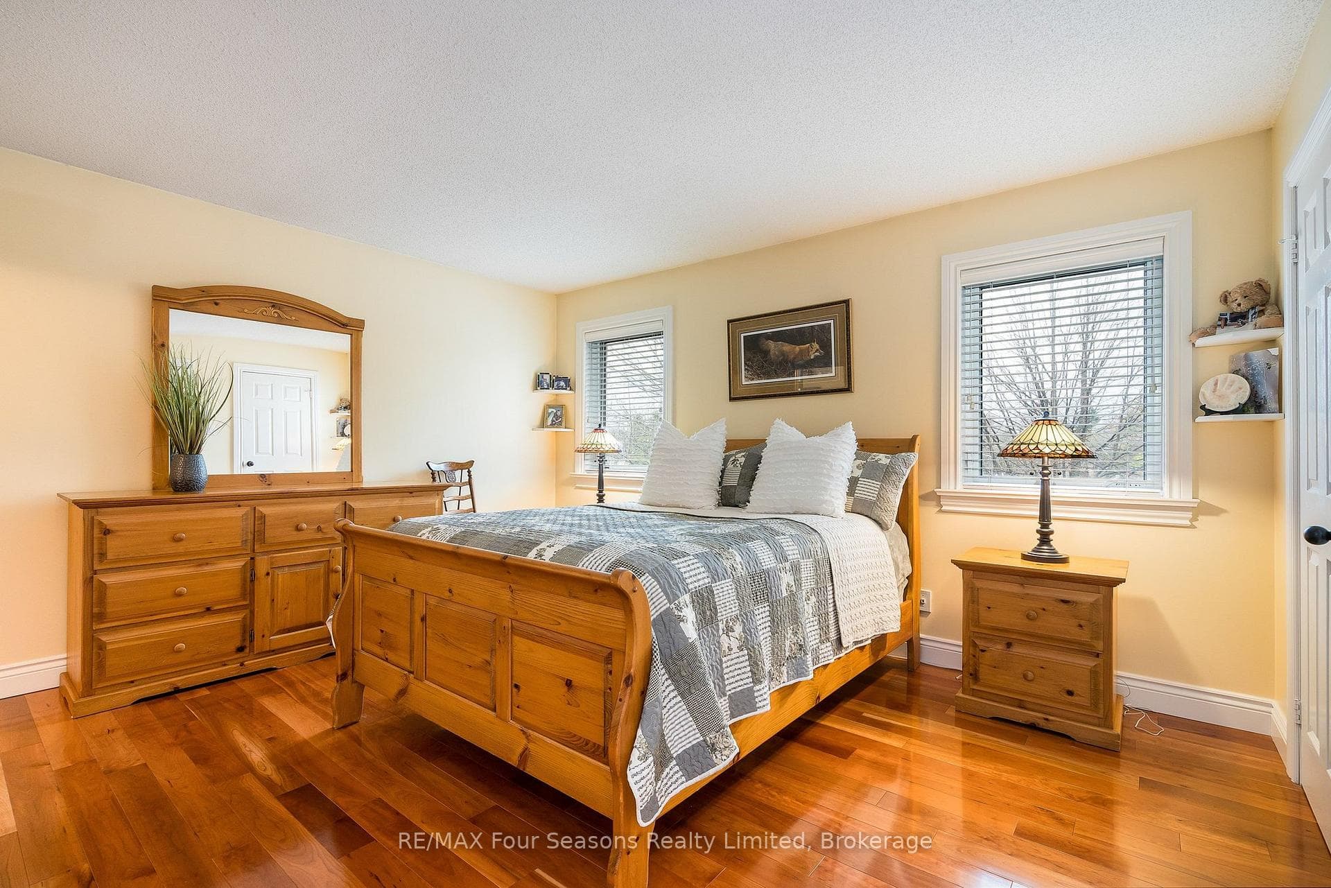 16 Carmichael Crescent photo 19