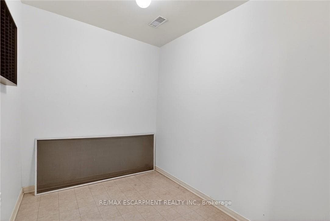 2469 Shurie Road photo 35