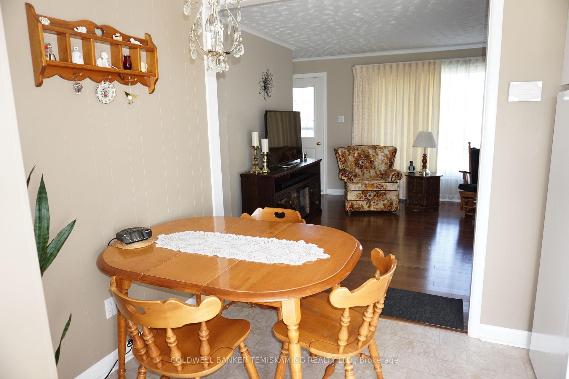 416 CECIL Street photo 12