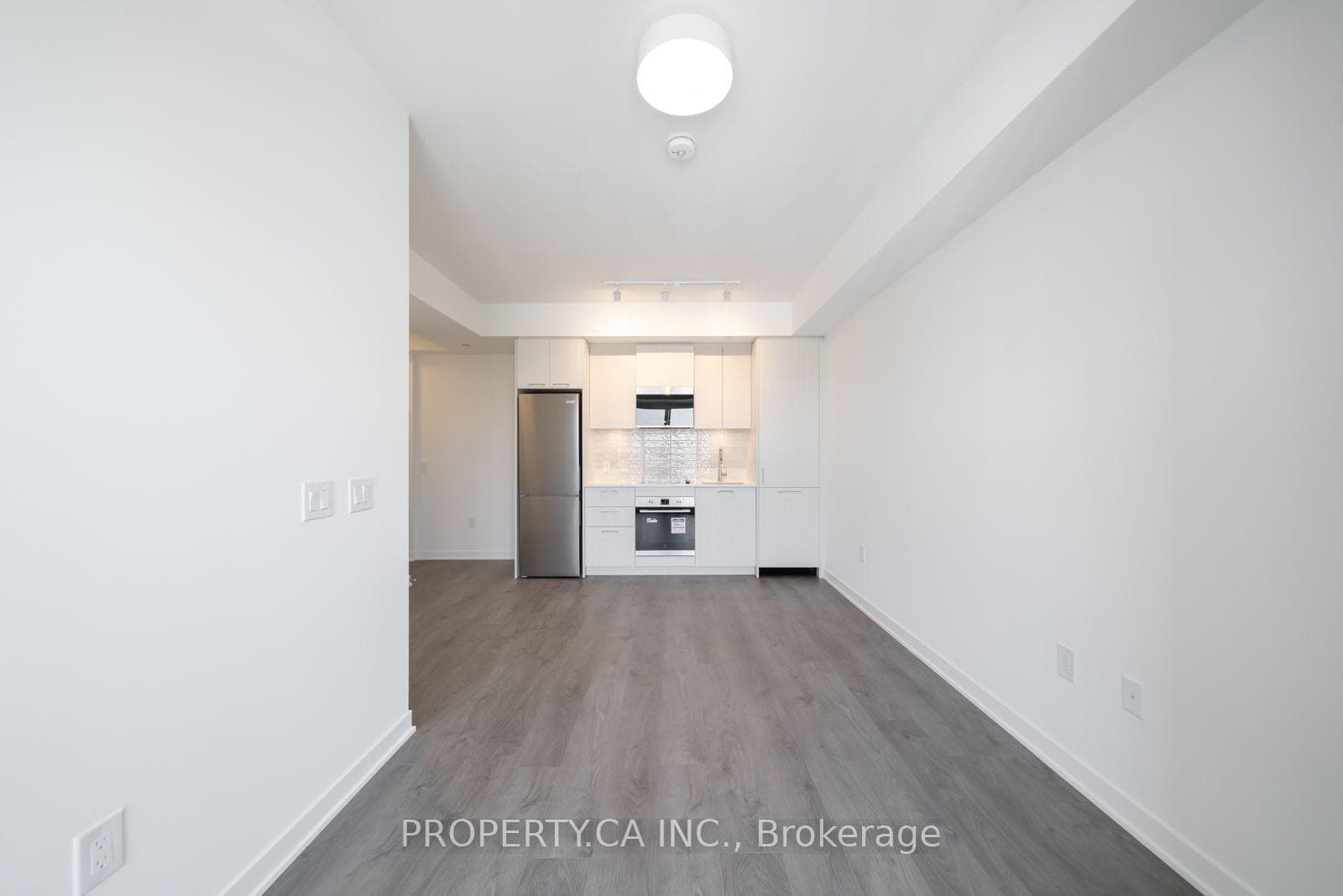 10 Oak Street Unit 1409 photo 9