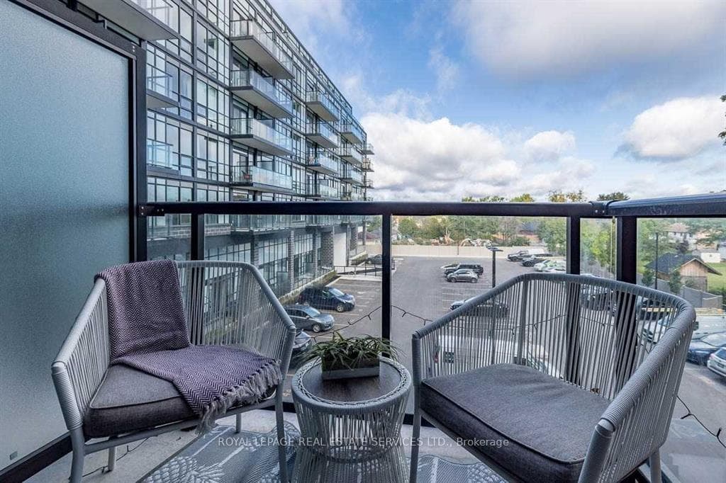 681 Yonge Street Unit 203 photo 15