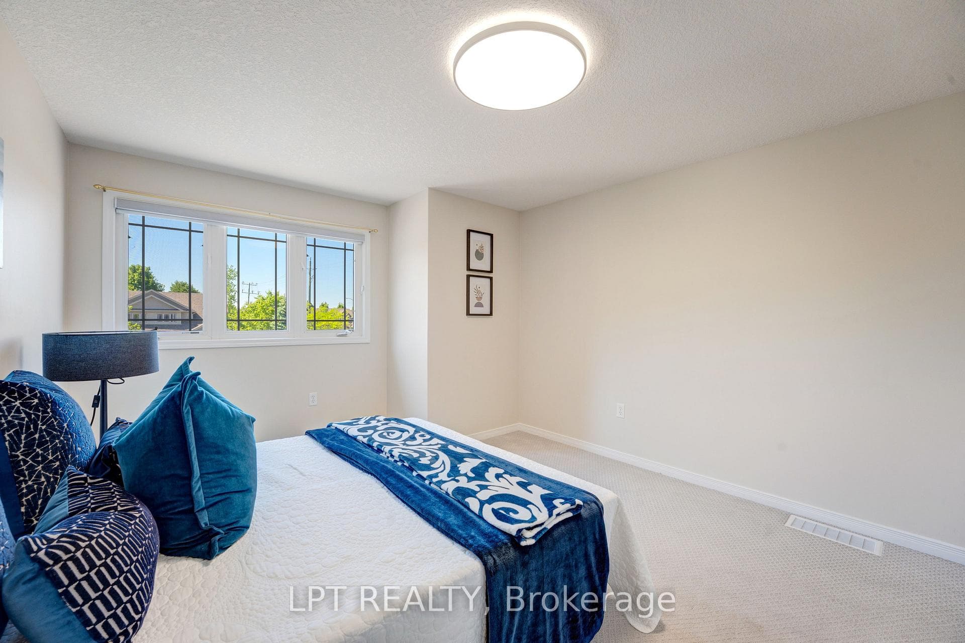 795 Laurelwood Drive Unit 13 photo 27