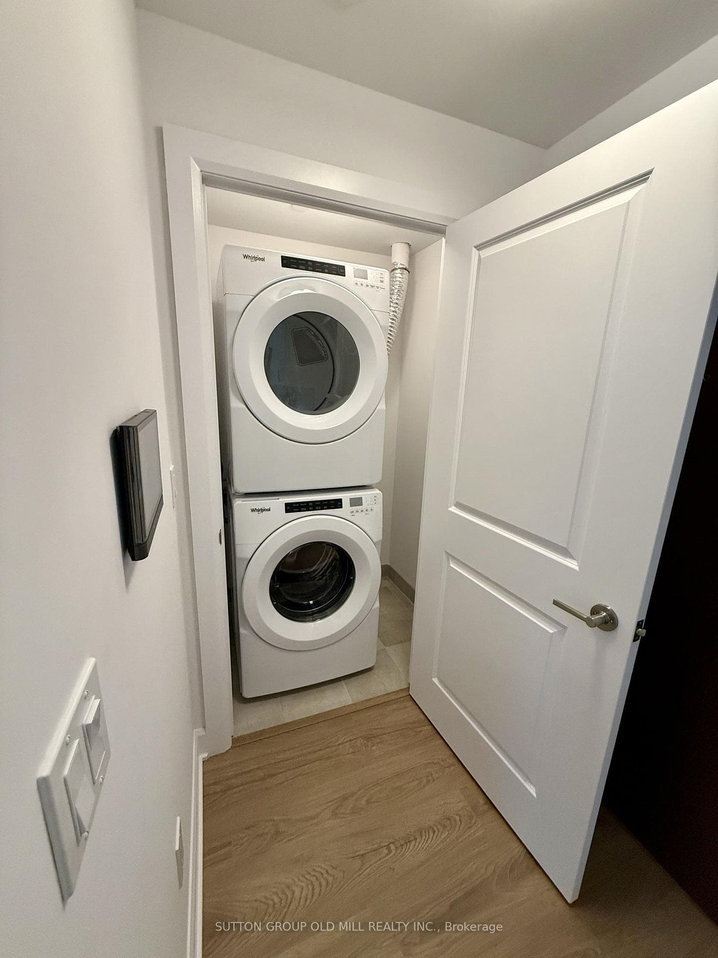 3240 William Coltson Avenue Unit 406 photo 4