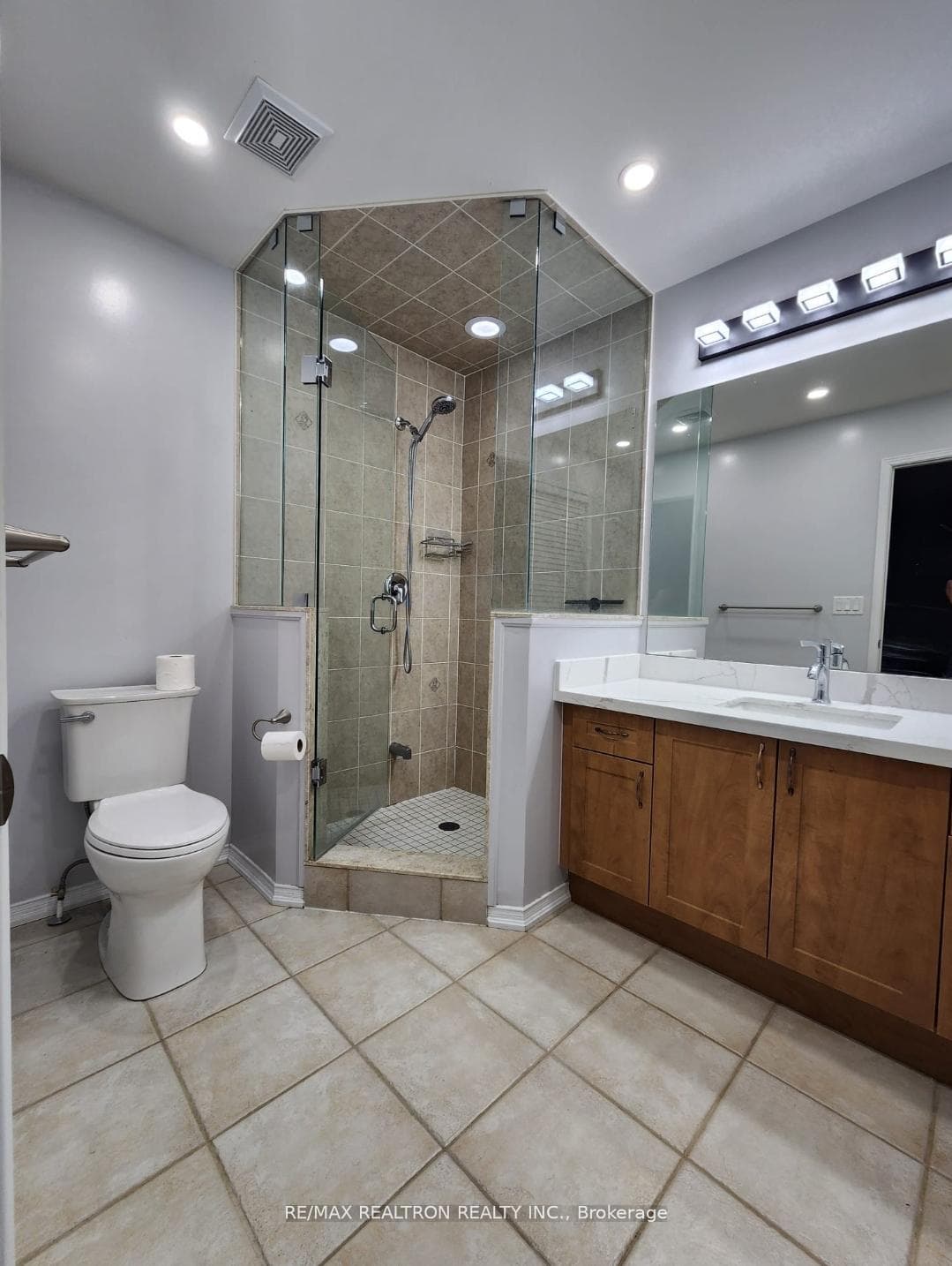 76 Quarrie Lane photo 16