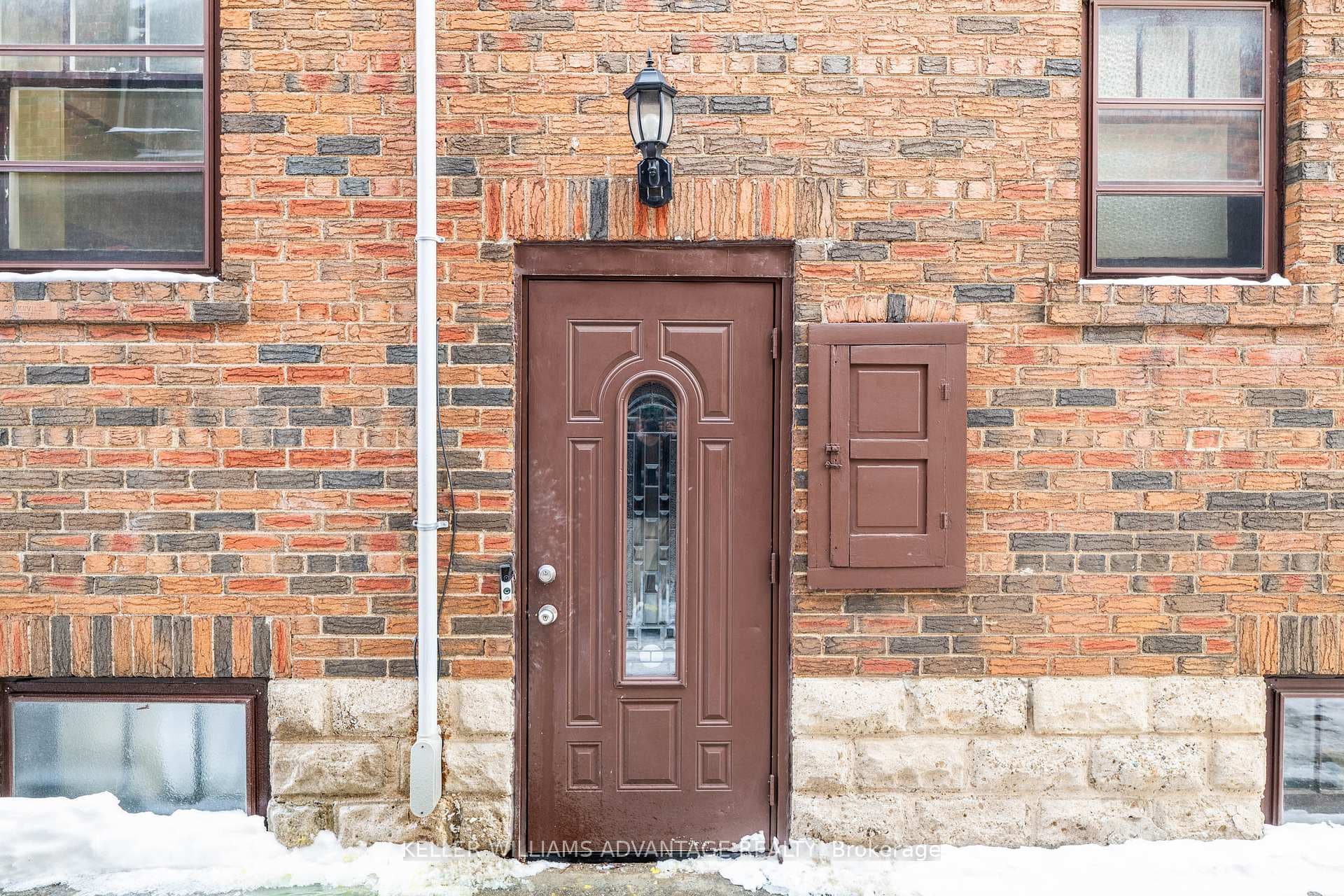 33 Whitehall Road photo 26