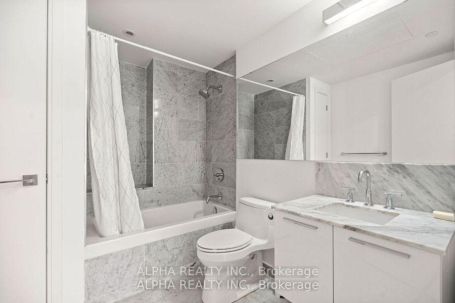 50 Charles St E Street Unit 4307 photo 8