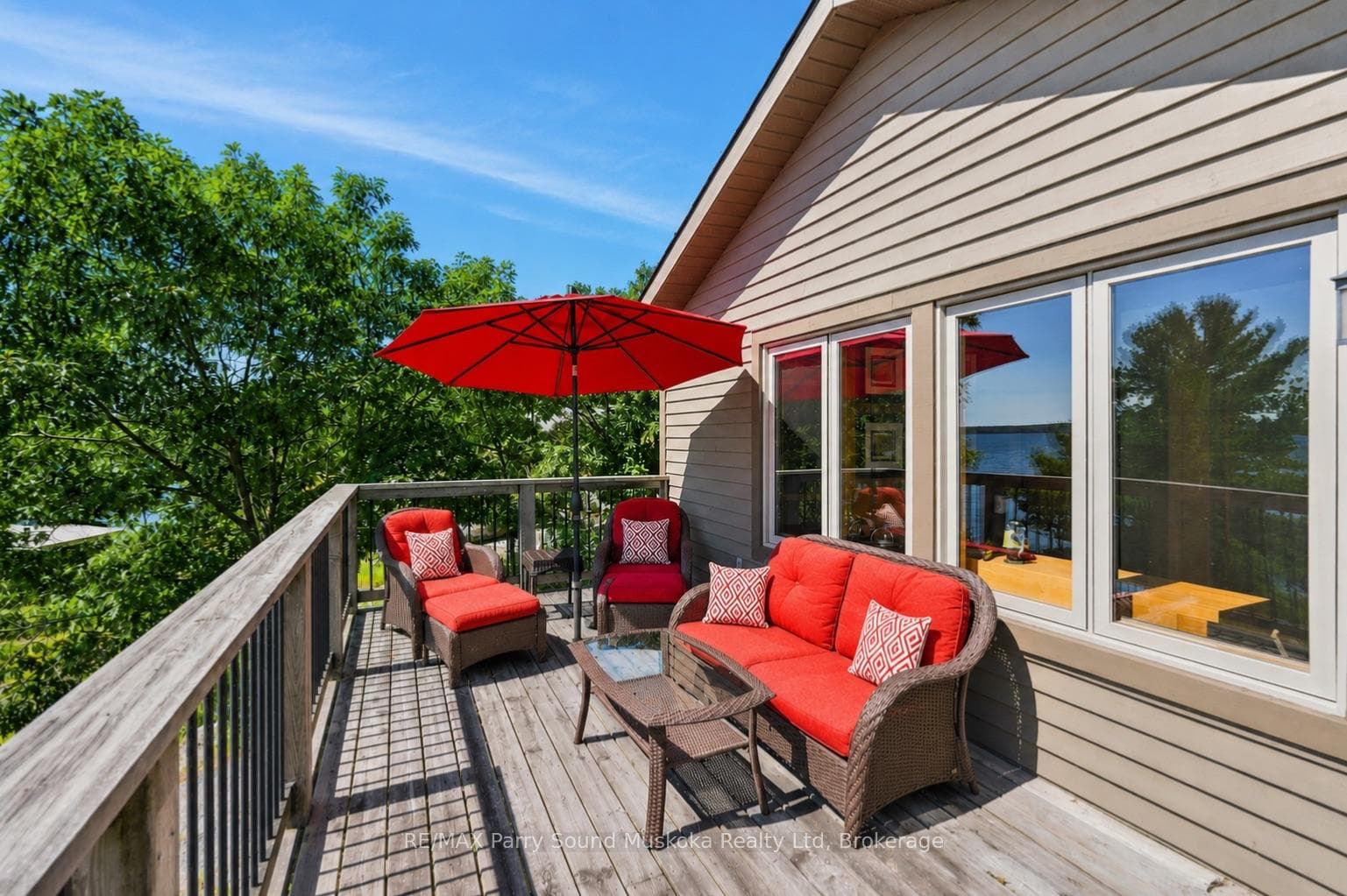 43 15C Island photo 15