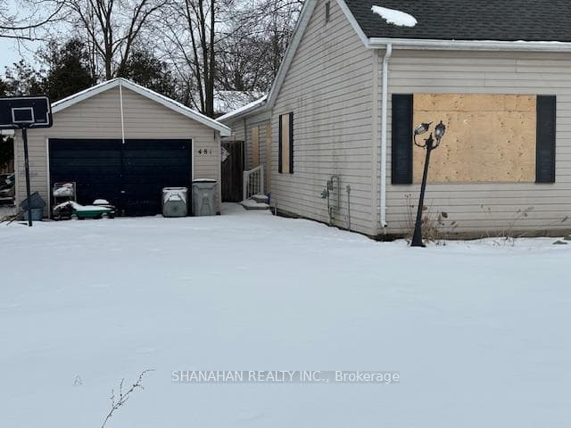 481 Gold Street photo 3