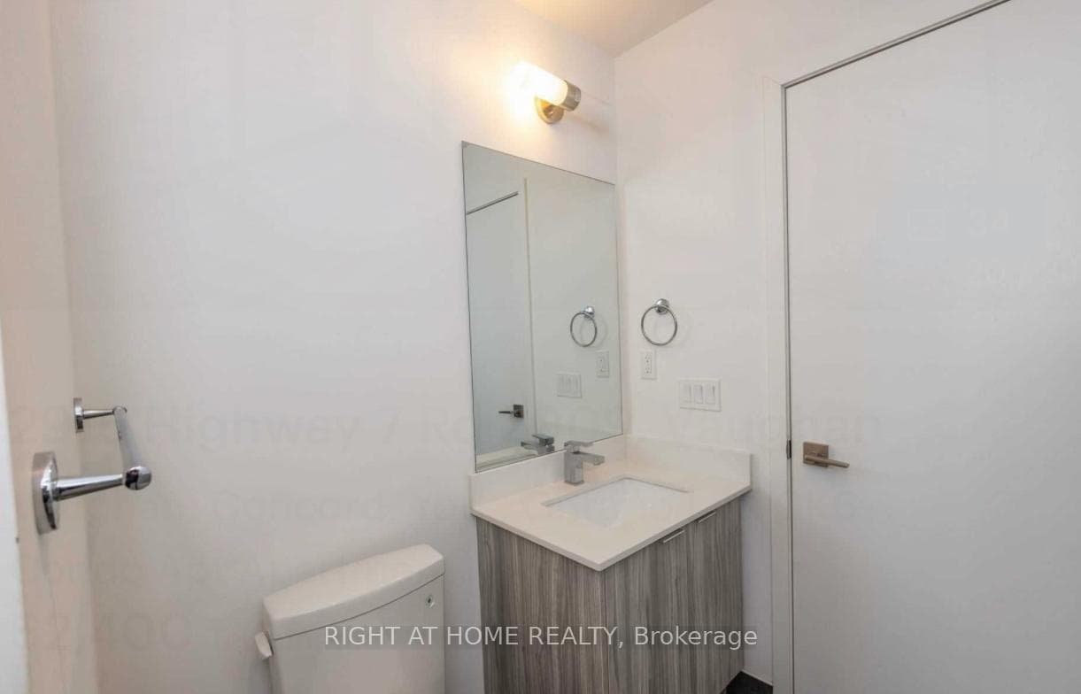2916 Highway 7 Road Unit 2009 photo 17