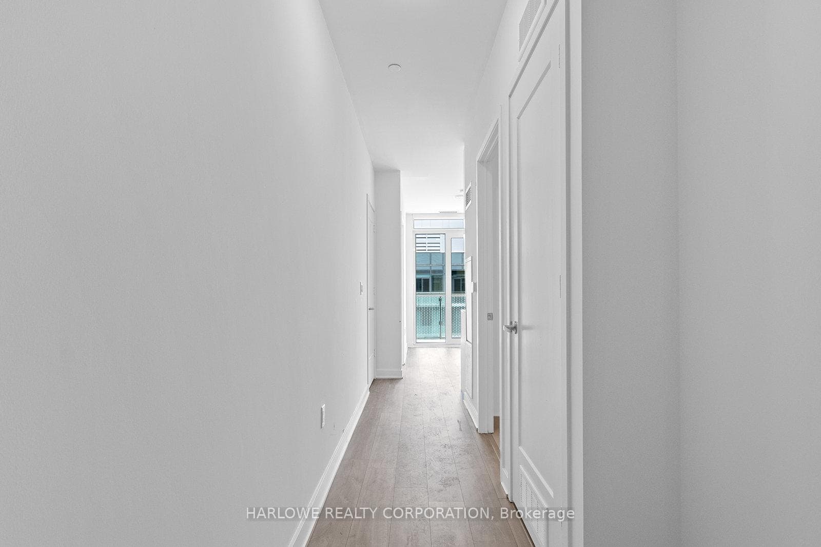 135 Lower Sherbourne Street Unit PH3018 photo 2