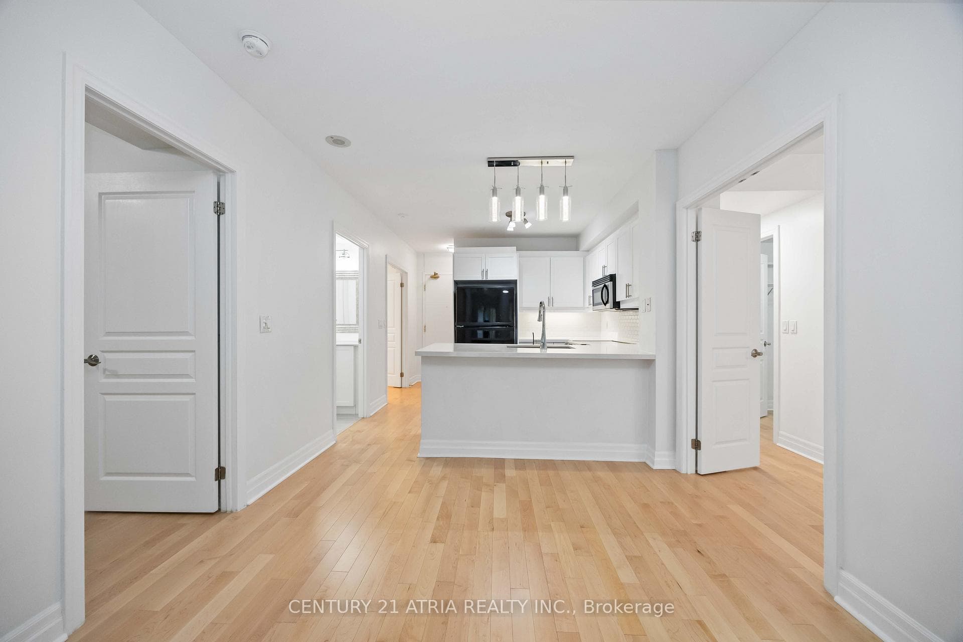 1801 Bayview Avenue Unit 107 photo 10