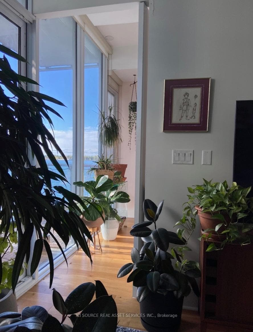 29 Queens Quay Unit 710 photo 11