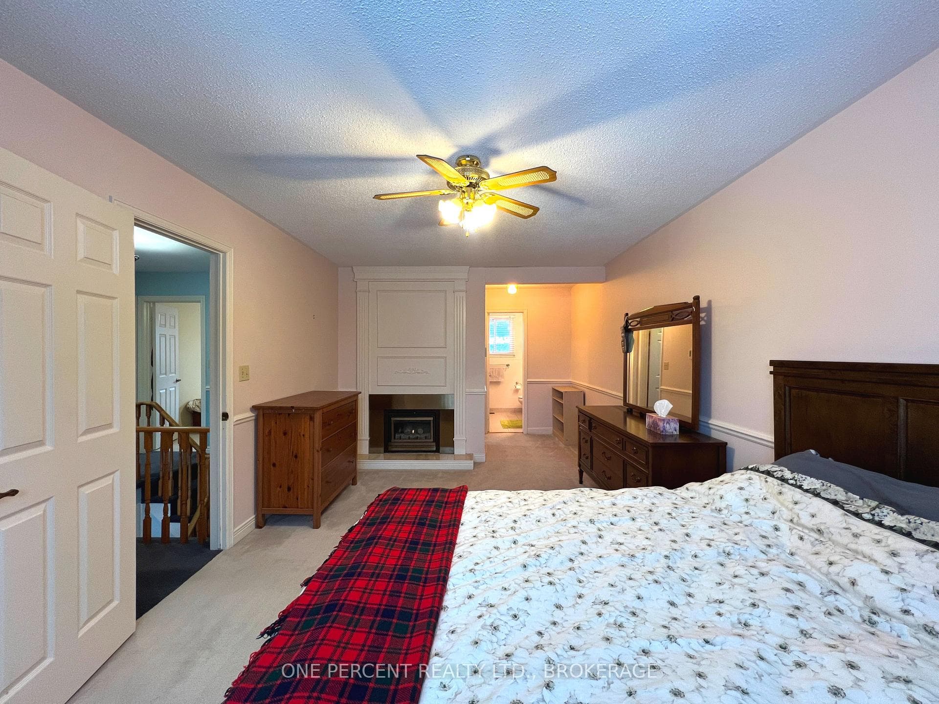 958 Chancery Street photo 22